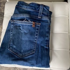 JOES size 26 skinny jeans with knee rips